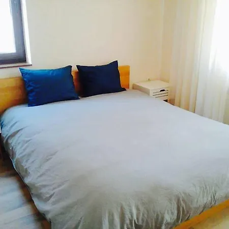2 Bed In
