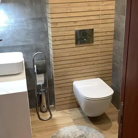 2 Bed In * بانسكو